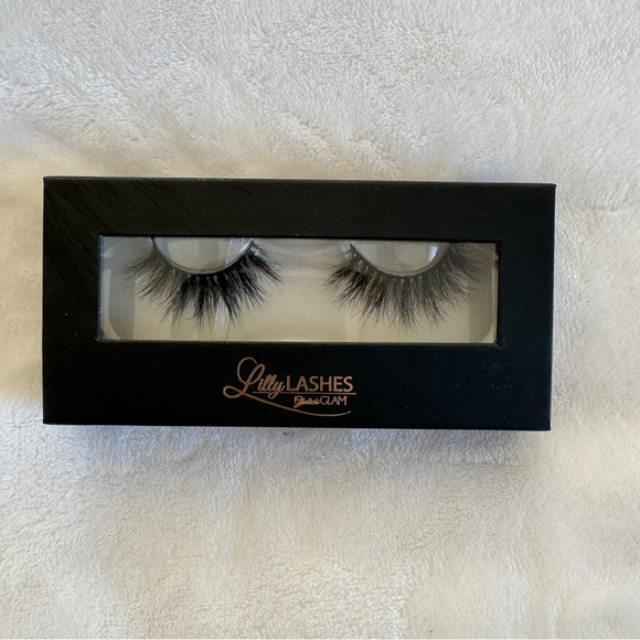 Brand New NIB Lilly Lashes 3D Mink Strip Lash Miami - Picture 1 of 9